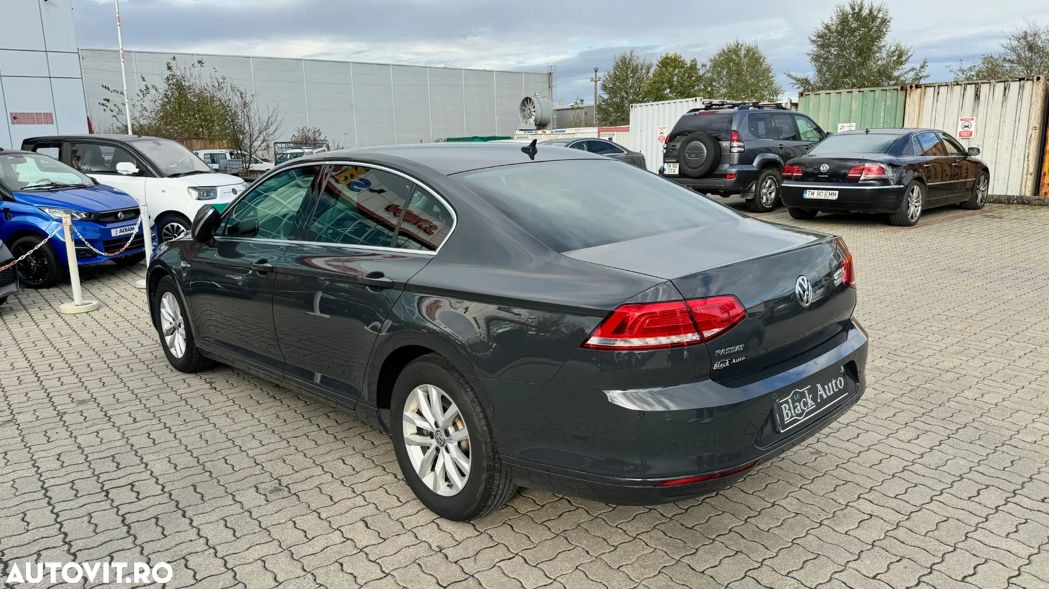 Volkswagen Passat 2.0 TDI DSG Comfortline - 4