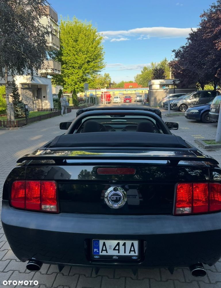Ford Mustang - 7