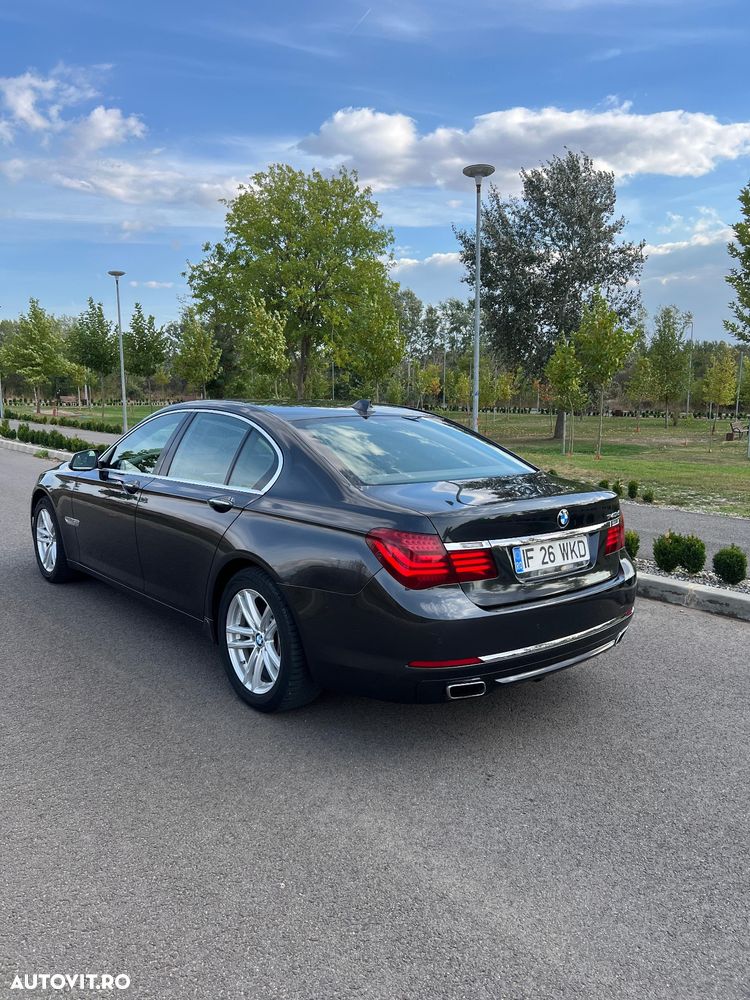 BMW Seria 7 740d xDrive - 6