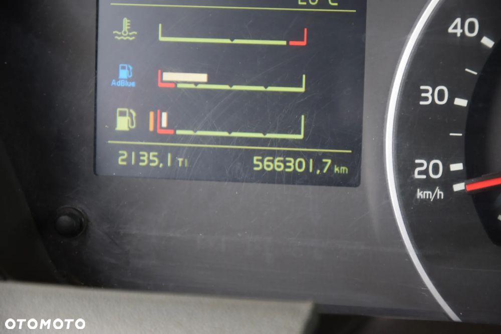 Volvo FH500 / NISKA KABINA / HYDRAULIKA / EURO 6 / ACC / LEDY / ALUFELGI / SERWISOWANY / SPROWADZONY - 28