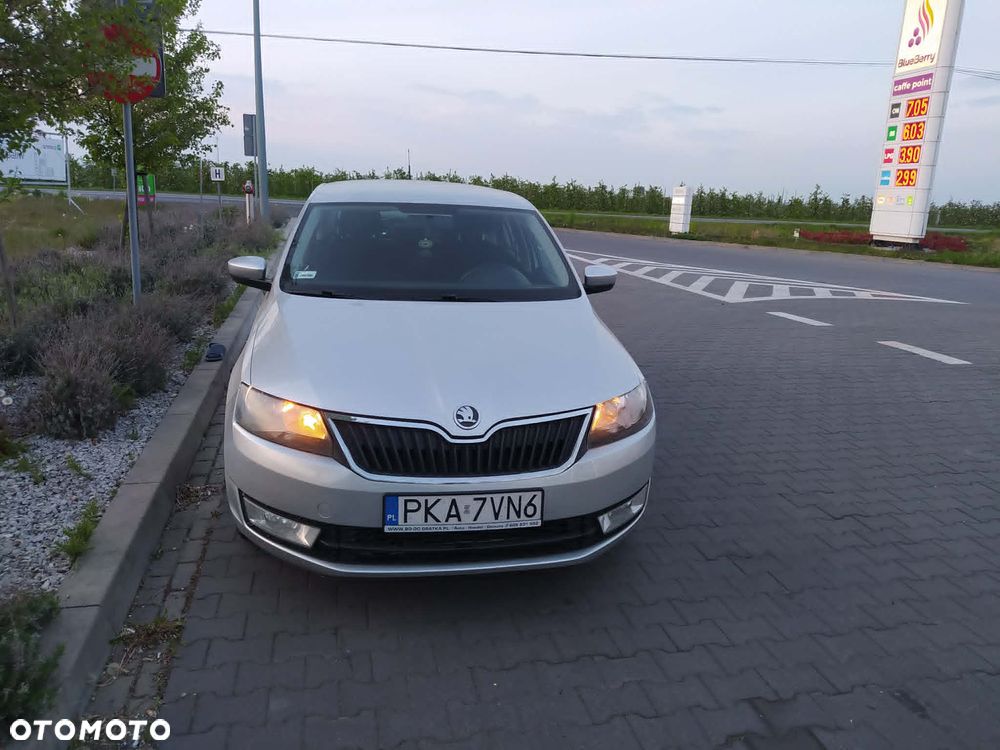 Skoda RAPID 1.2 TSI Ambition - 2