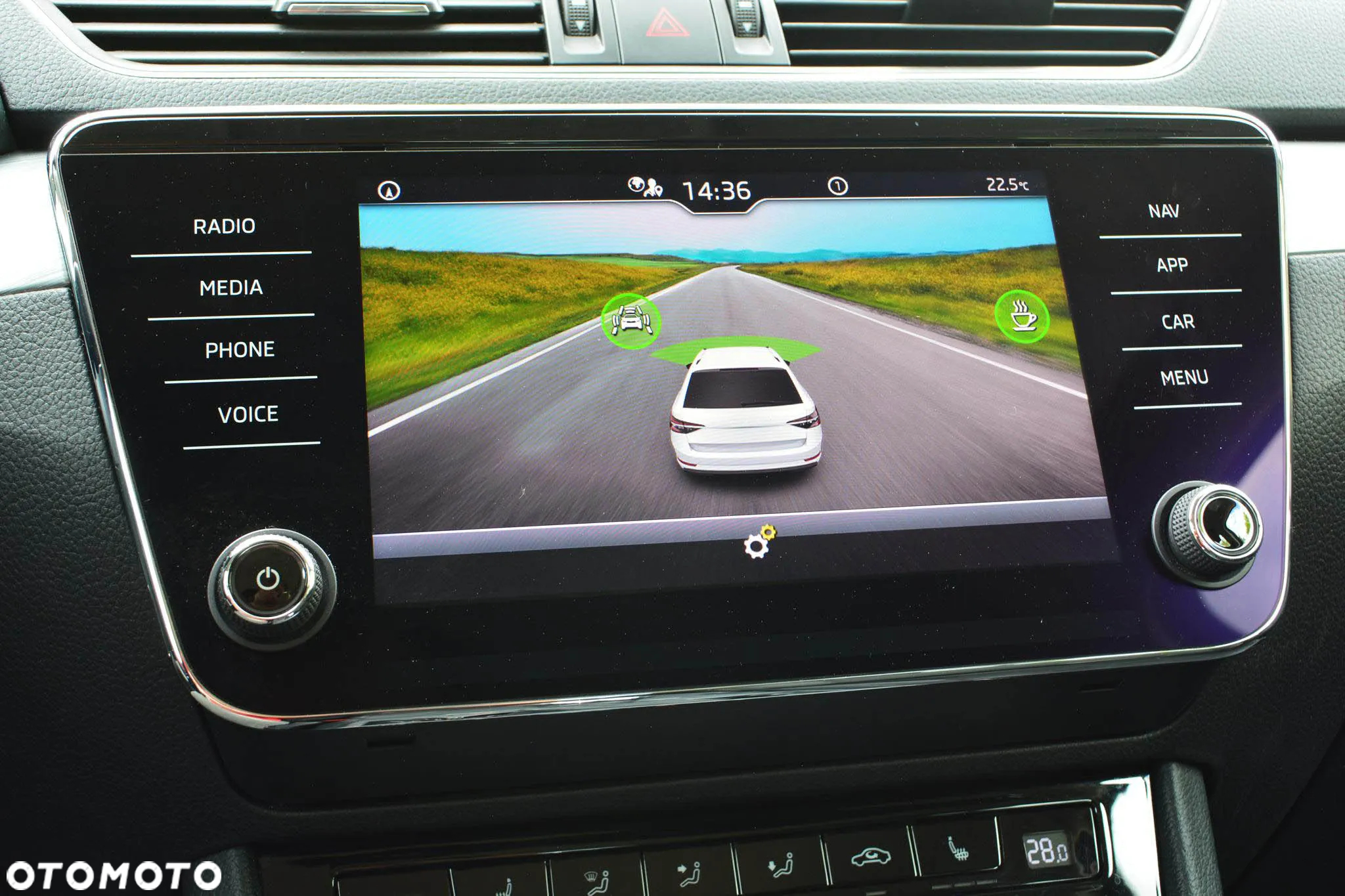 Skoda Superb 2.0 TDI Ambition DSG - 21
