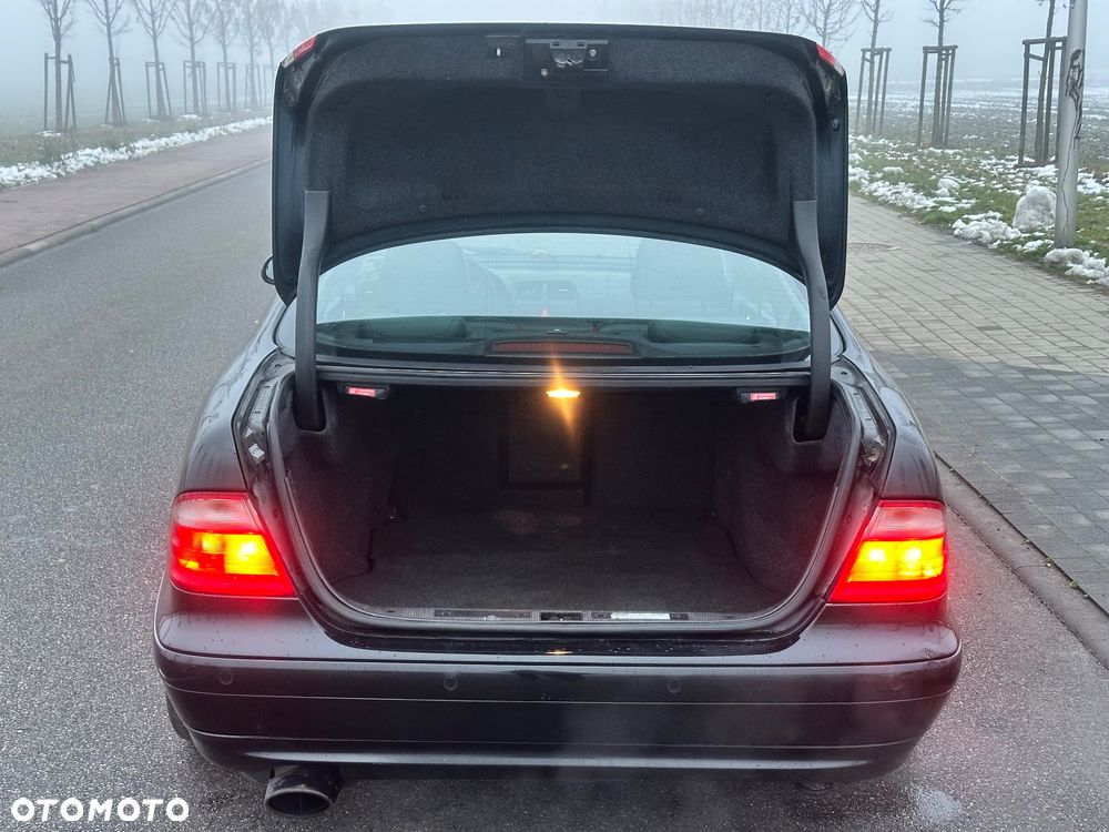 Mercedes-Benz CLK - 34