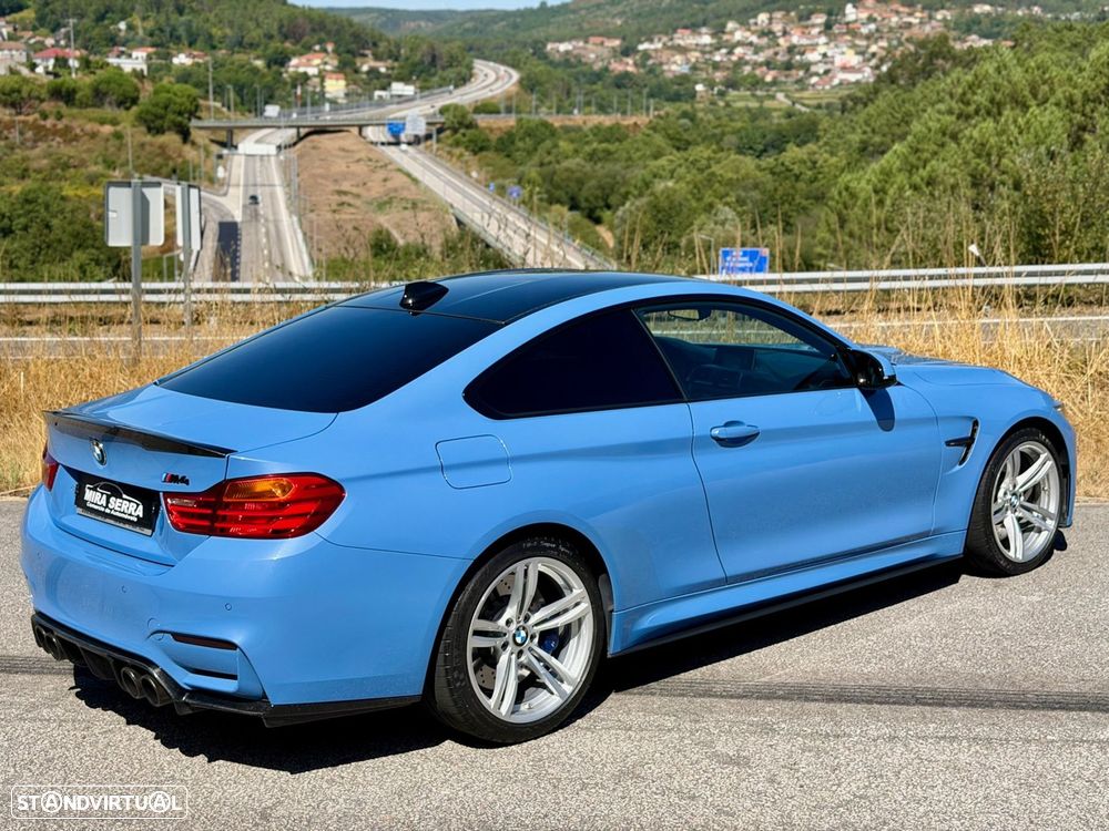 BMW M4 Auto - 4