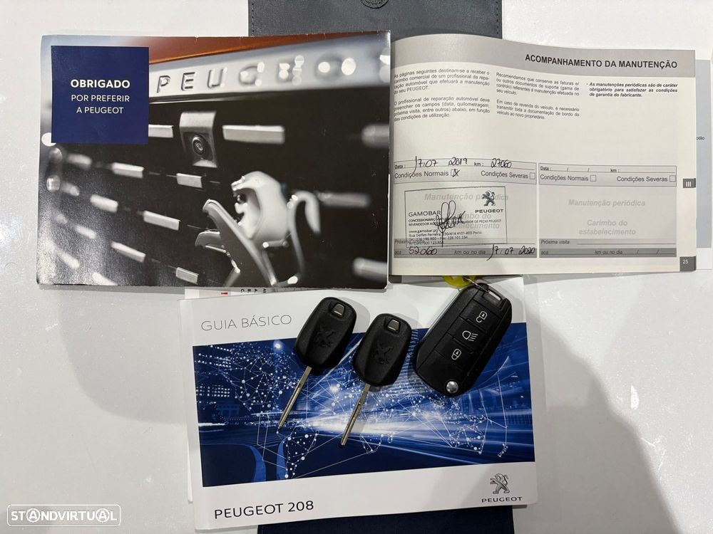 Peugeot 208 1.2 PureTech Style - 42