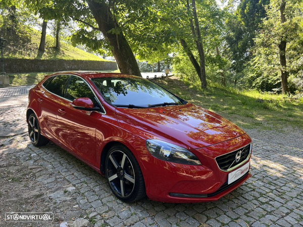 Volvo V40 1.6 D2 R-Design Momentum