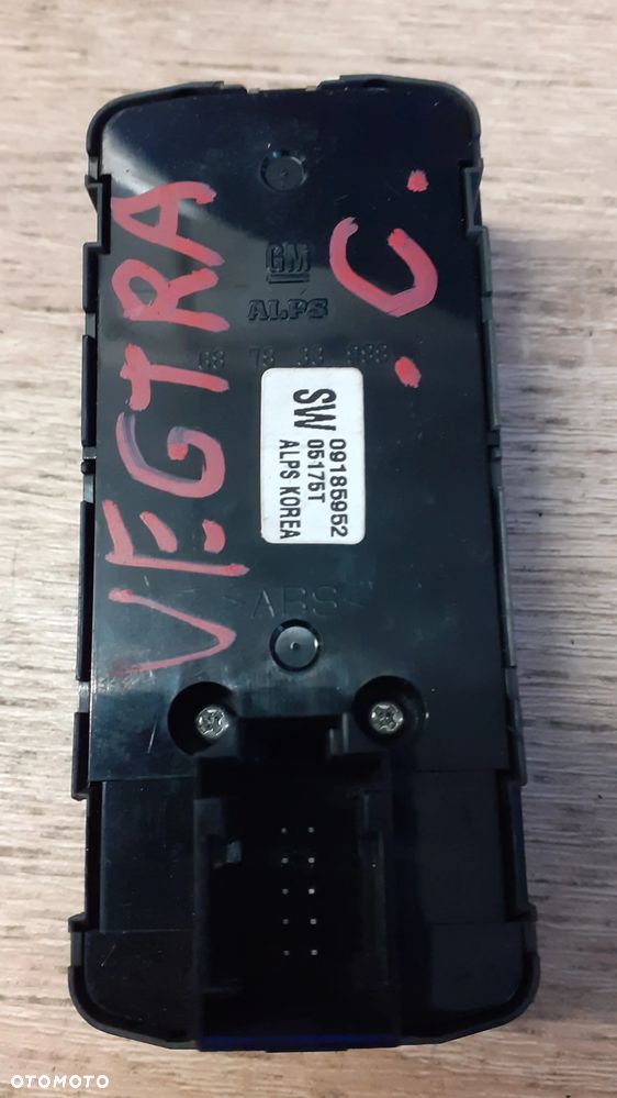 PANEL STEROWANIA PRZEŁĄCZNIK SZYB DRZWI KIEROWCY OPEL VECTRA C - 2