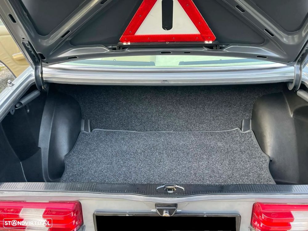 Mercedes-Benz W123 (1976-1986) - 23