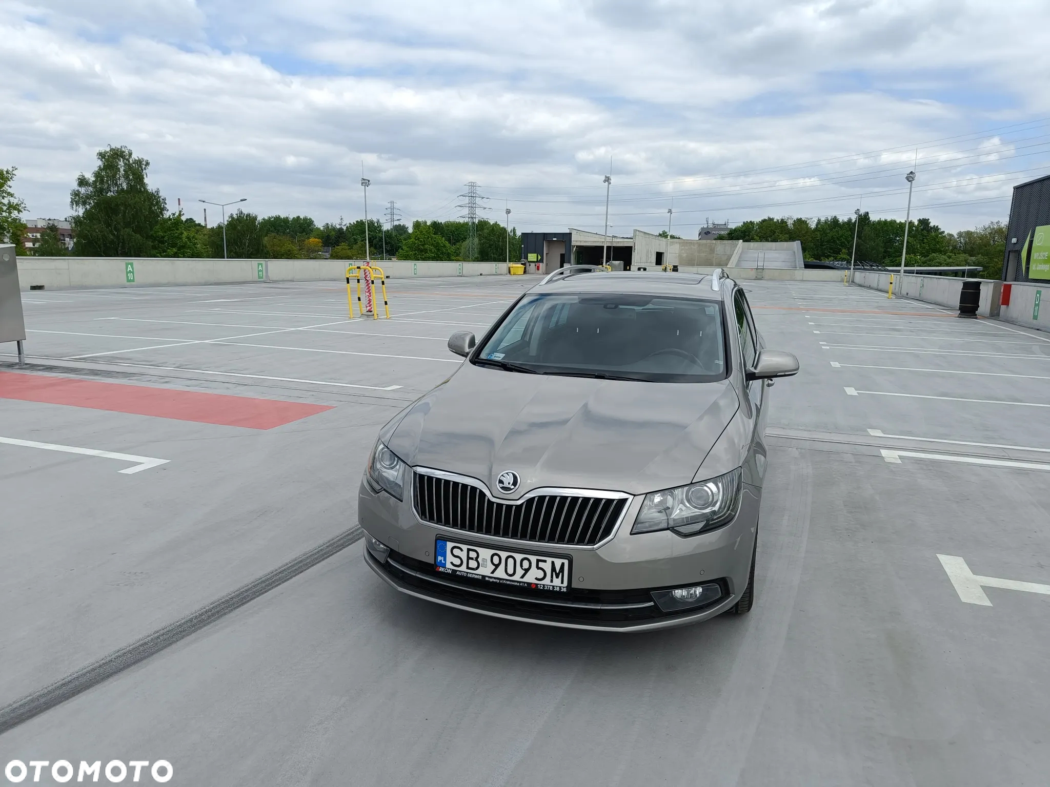 Skoda Superb 2.0 TDI Ambition DSG - 12