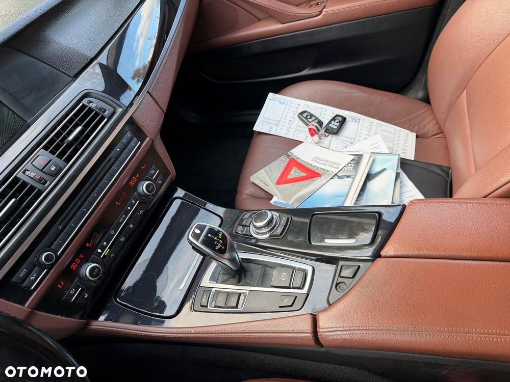 BMW Seria 5 - 26