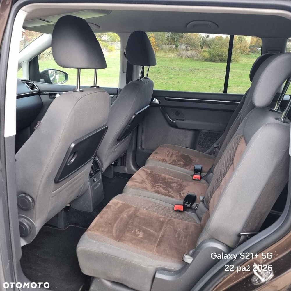 Volkswagen Touran - 8