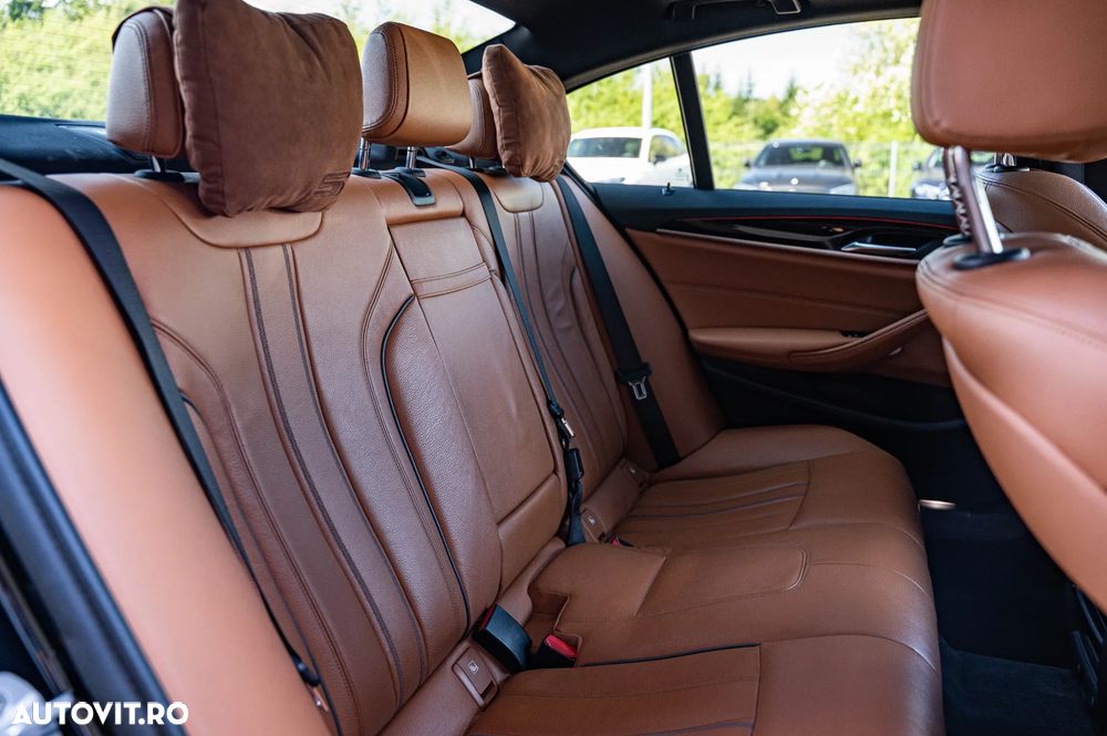 BMW Seria 5 525d Aut. Sport Line - 9