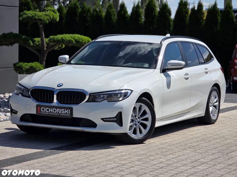 BMW Seria 3 318i Sport - 1