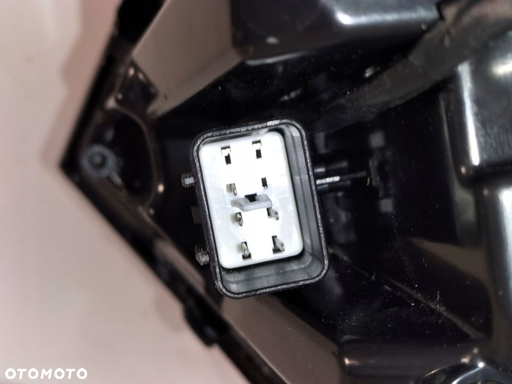 lampa tylna tył lewa hyundai kona ii sx2 23- led - 5
