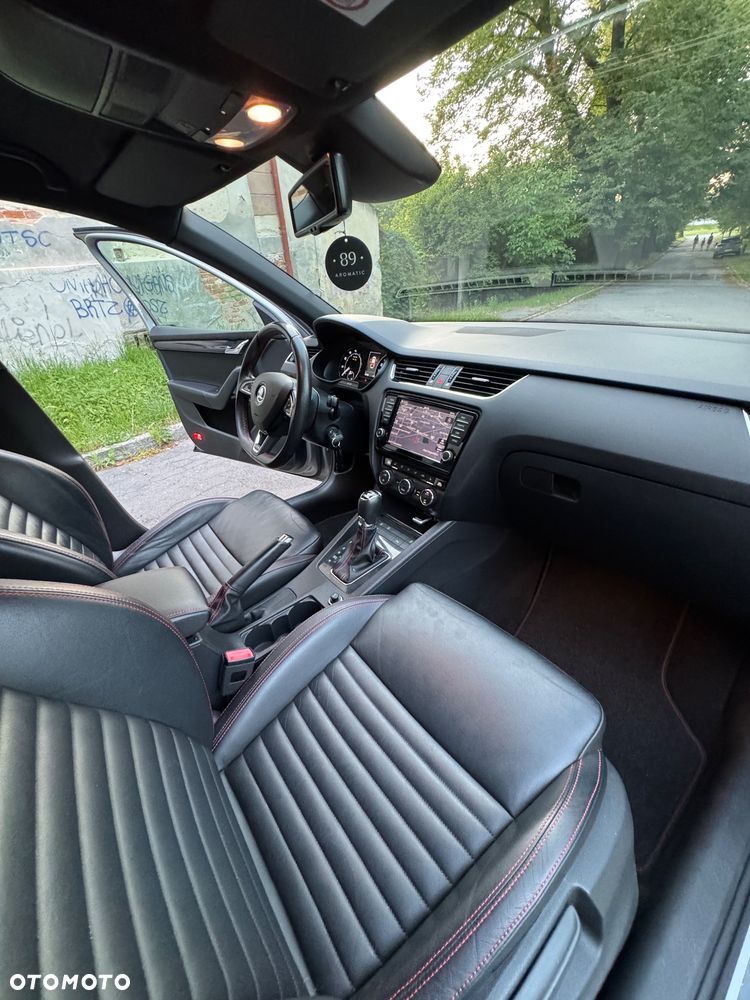 Skoda Octavia 2.0 TSI RS DSG - 38