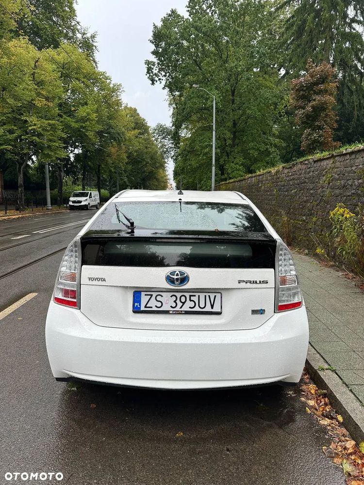 Toyota Prius 1.8 Hybrid Active - 2