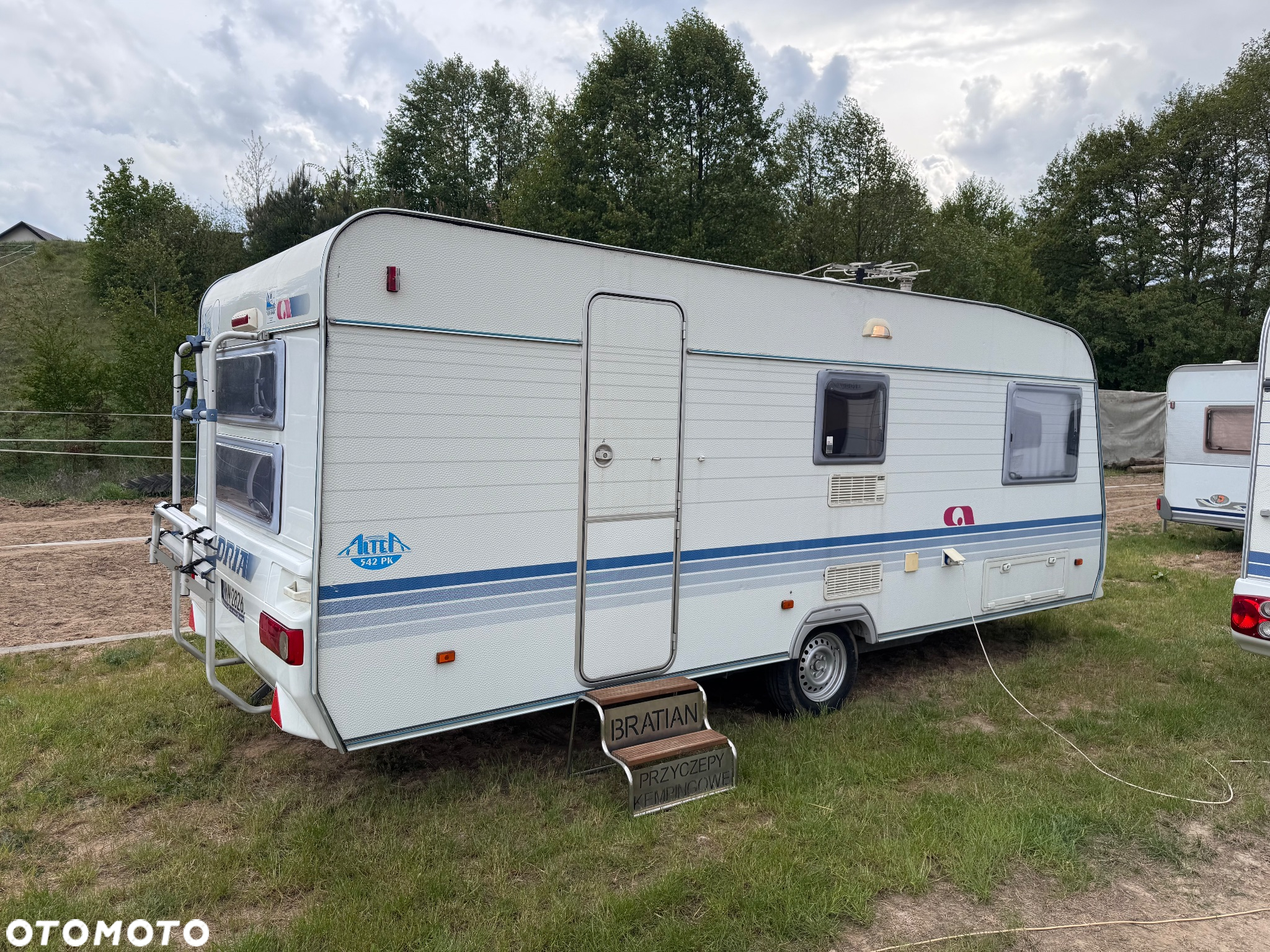 Hobby Przyczepa kempingowa hobby 460 z przedsionkiem w idealnym stanie - 24