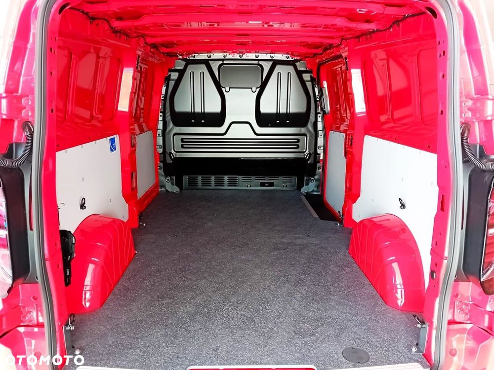 Volkswagen Transporter Furgon 2.0 TDI 150 KM manual - 19