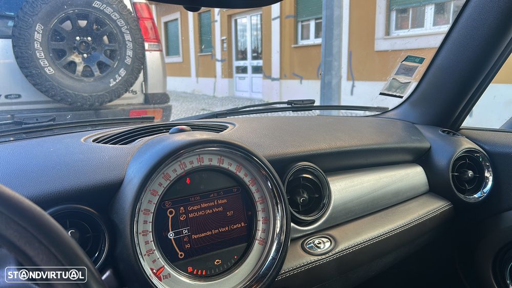 MINI Cabrio Cooper D Highgate - 10