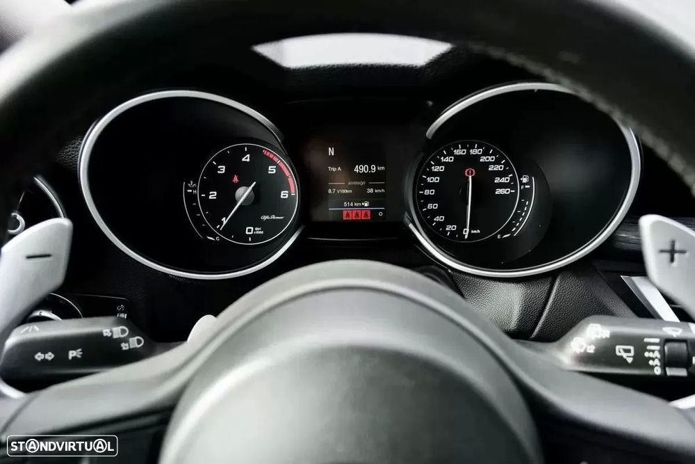Alfa Romeo Stelvio 2.2 D Super AT8 - 26