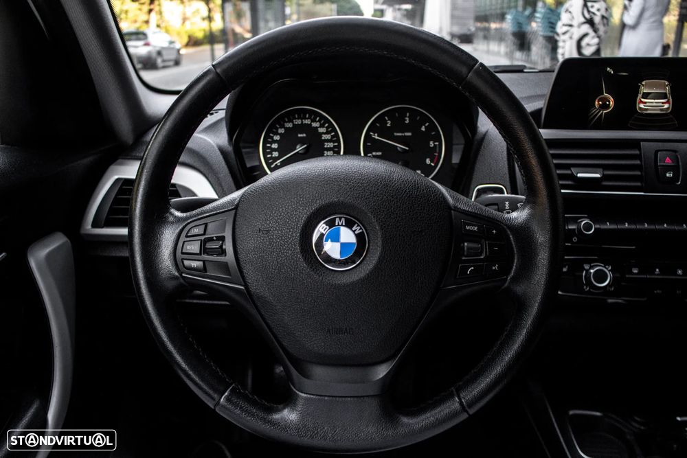 BMW 116 d Line Luxury - 14