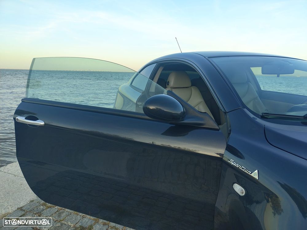 Alfa Romeo GT 1.9 JTD M-JET - 17