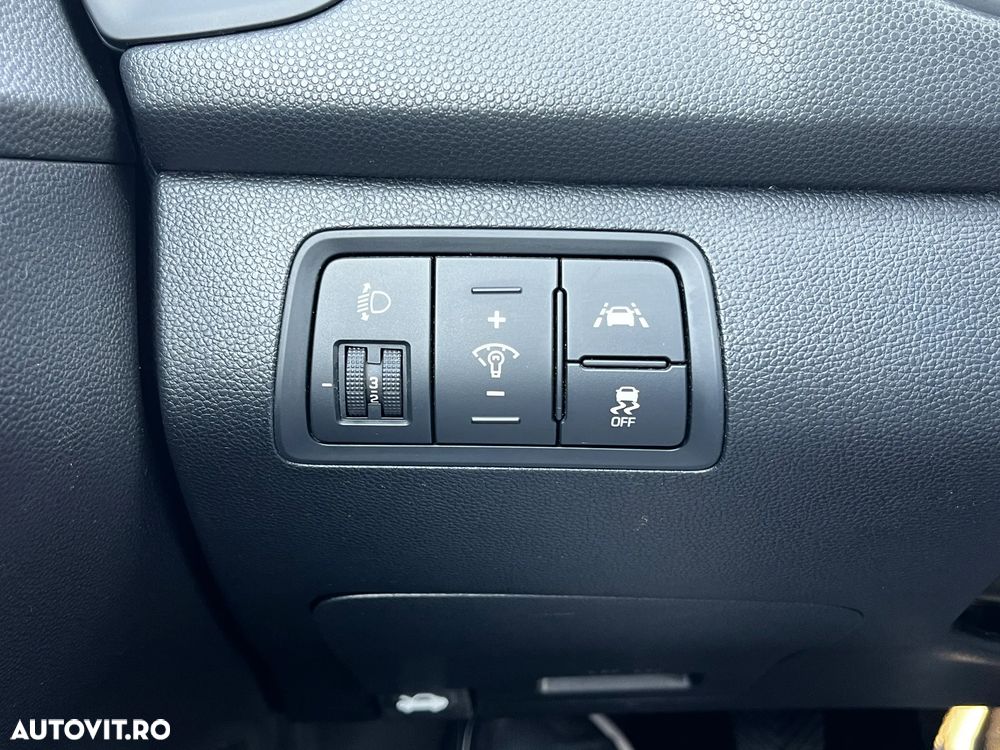 Hyundai i20 - 20
