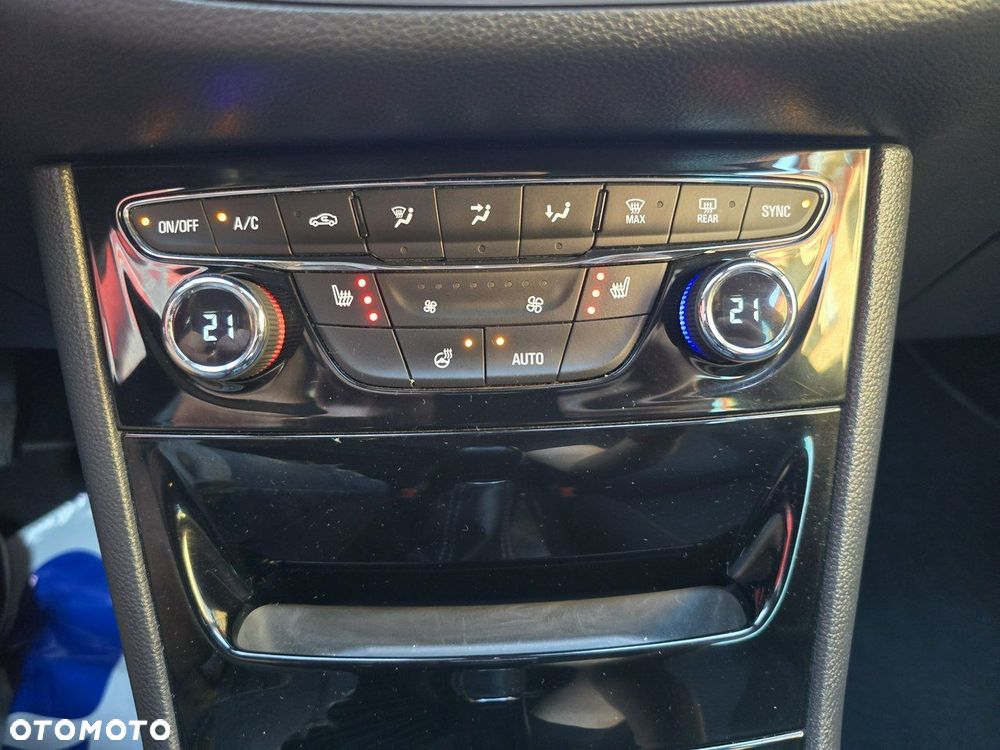 Opel Astra 1.4 Turbo Dynamic - 24