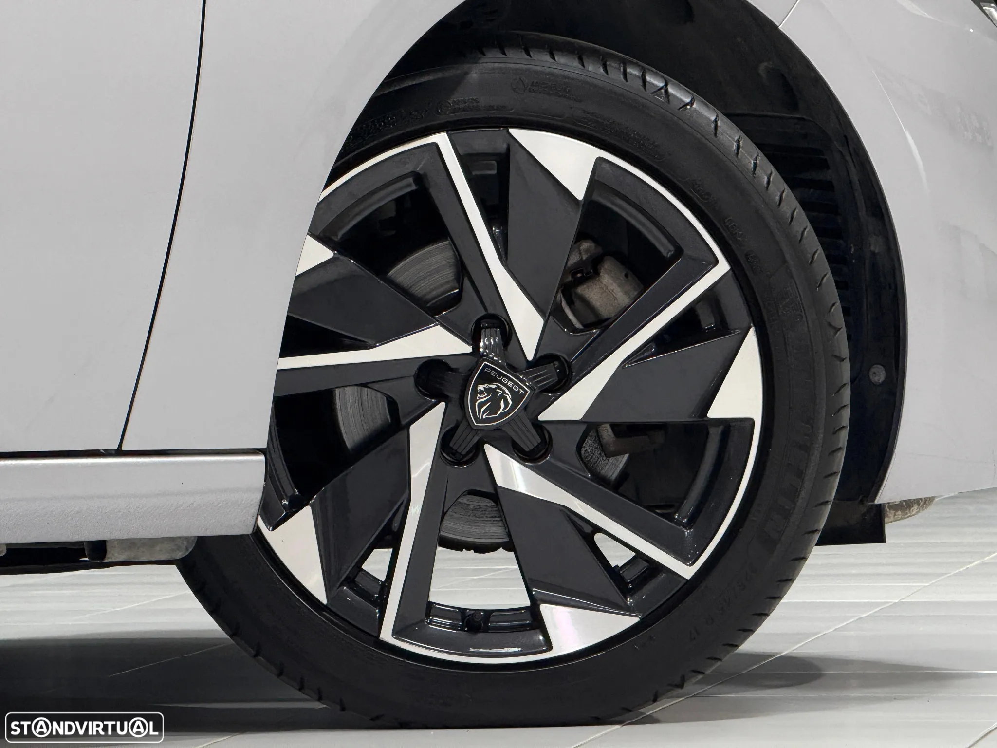Peugeot 308 1.2 PureTech Allure - 40