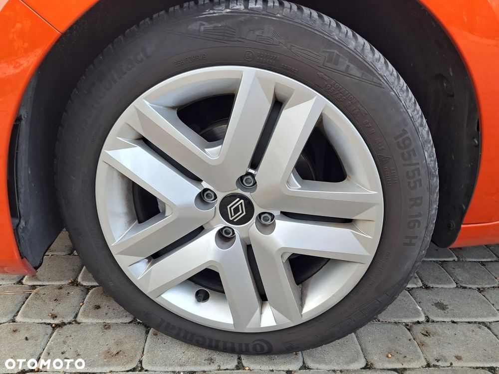 Renault Clio - 18