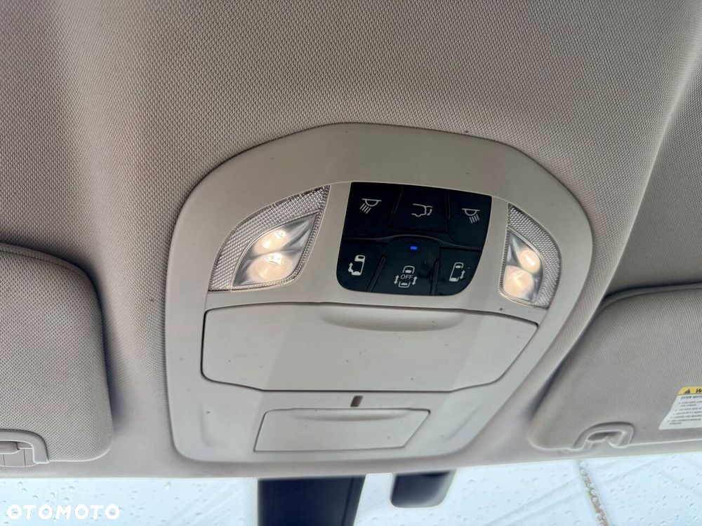 Chrysler Pacifica - 26
