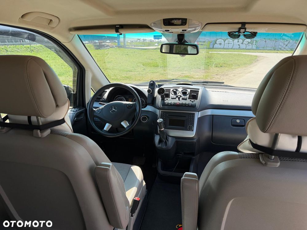 Mercedes-Benz Viano - 11