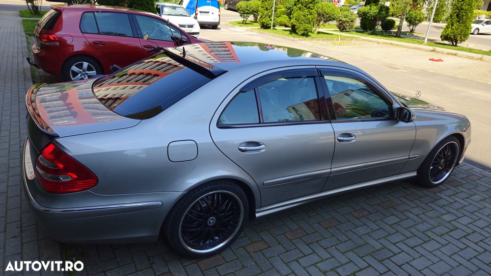 Mercedes-Benz E 200 KOMPRESSOR Automatik Elegance Sport Edition - 27