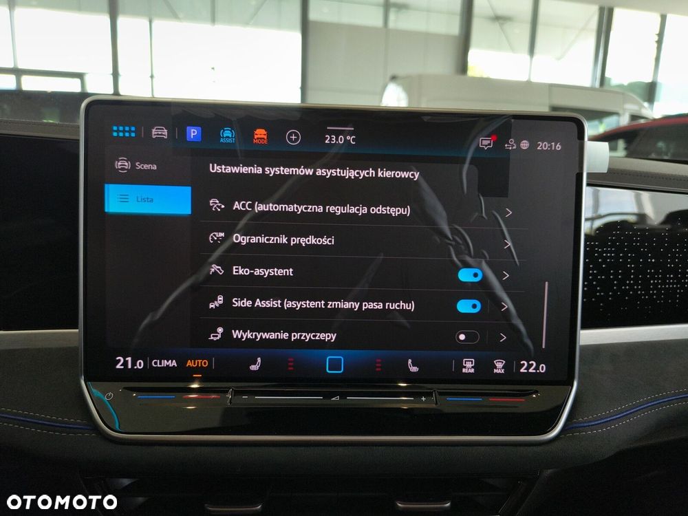 Volkswagen Passat Variant 2.0 TSI R-Line Plus DSG - 23