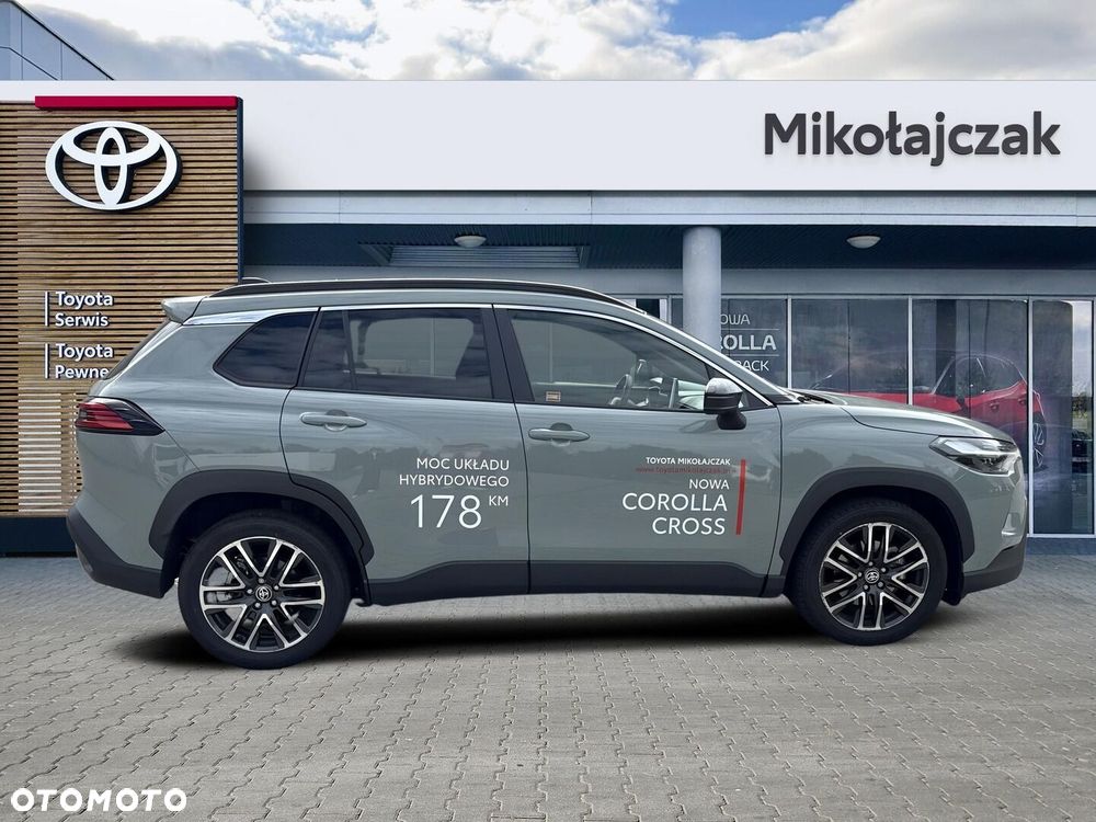 Toyota Corolla Cross - 11