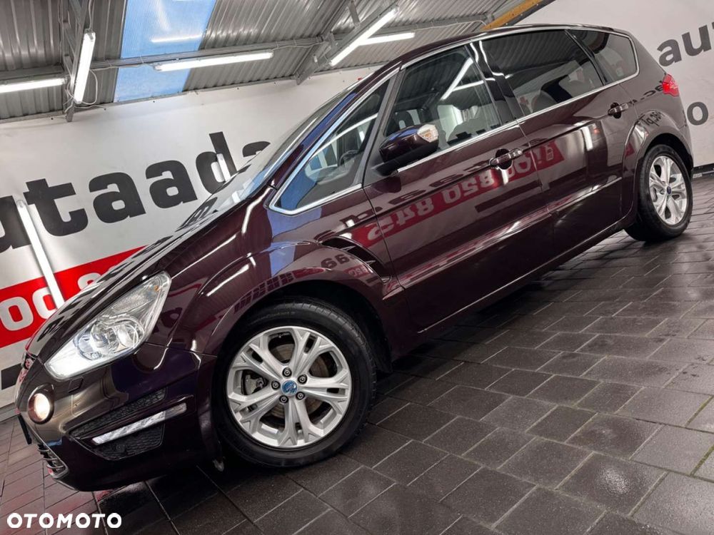 Ford S-Max - 11