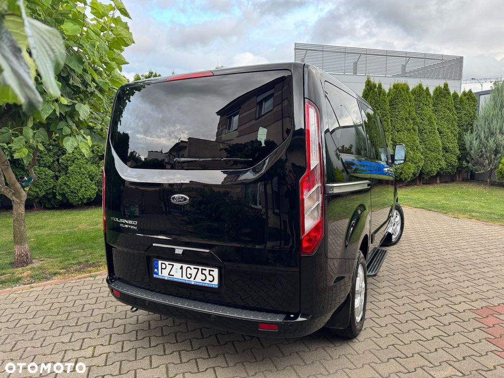 Ford Tourneo Custom 2.0 EcoBlue L1 Titanium - 31