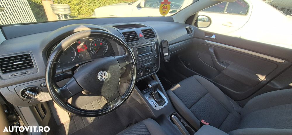 Volkswagen Golf 1.9 TDI DSG DPF Comfortline - 7