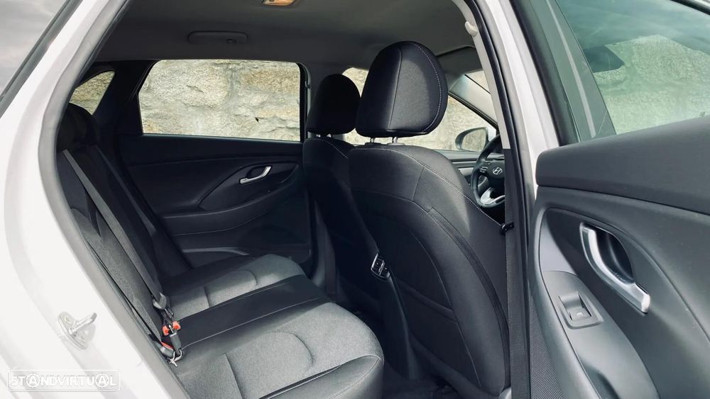 Hyundai i30 1.0 T-GDI Style Plus - 11