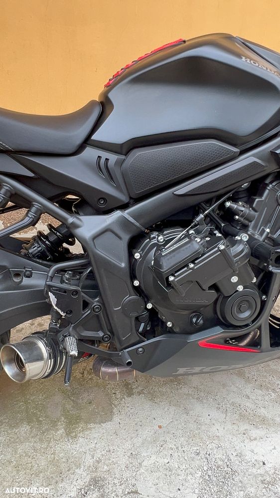 Honda CBR 650R - 5