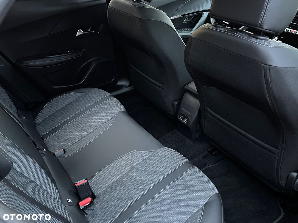 Peugeot 2008 - 19