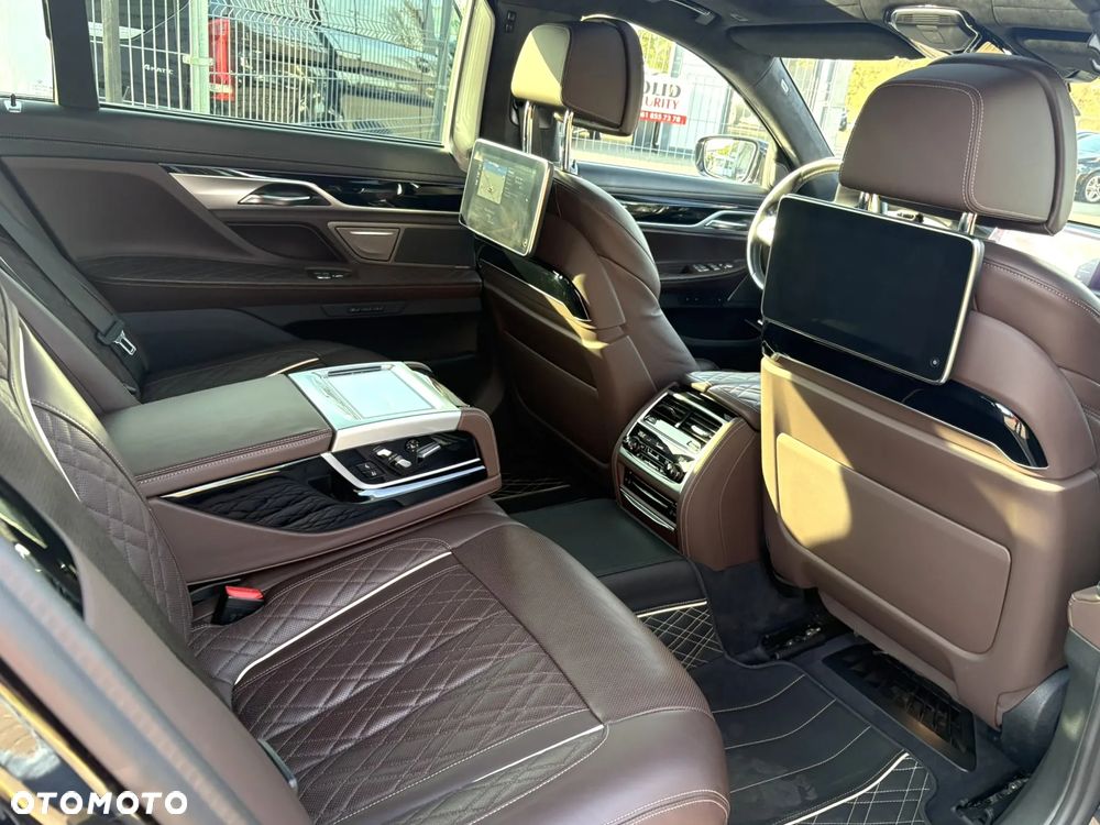 BMW Seria 7 750Ld xDrive sport - 35