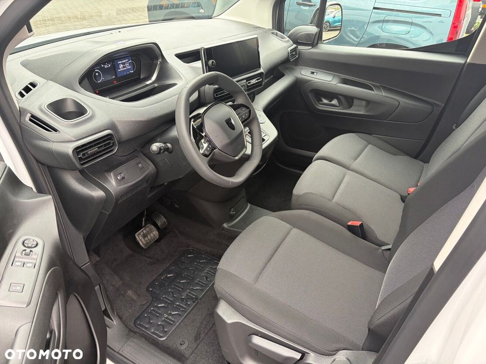 Peugeot partner Furgon XL 1.5 T.Diesel 130KM Automat - 9