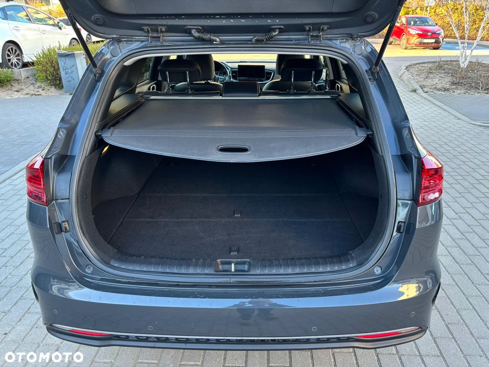 Kia Ceed 1.6 CRDi mHEV Business Line - 12