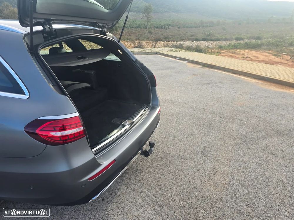 Mercedes-Benz E 300 de 4Matic 9G-TRONIC Night Edition - 6