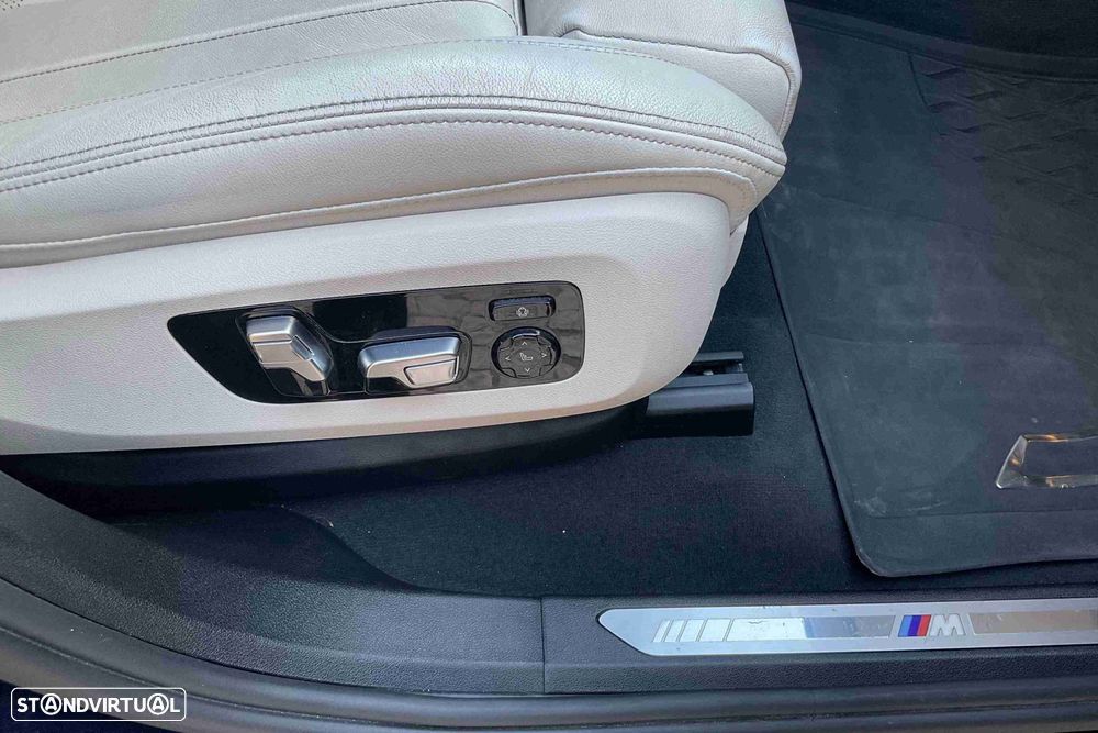 BMW X6 40 i xDrive Pack M - 12