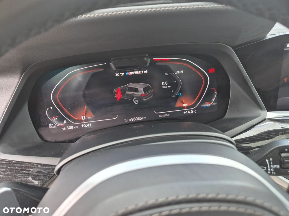 BMW X7 M50d sport - 24