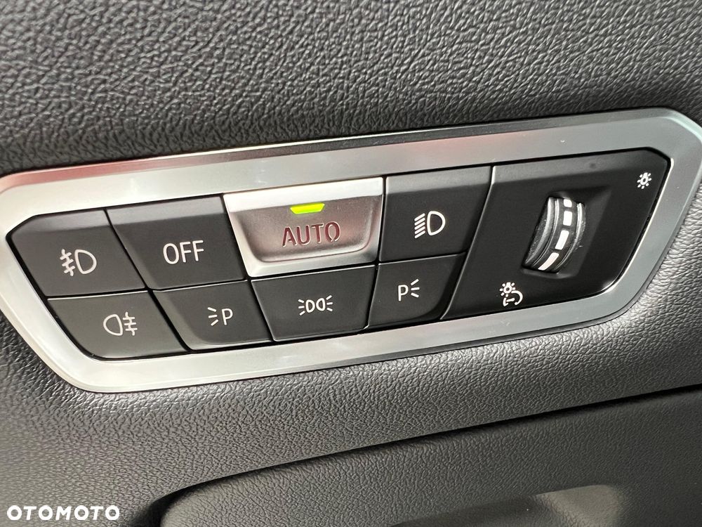 BMW X5 xDrive40d - 26