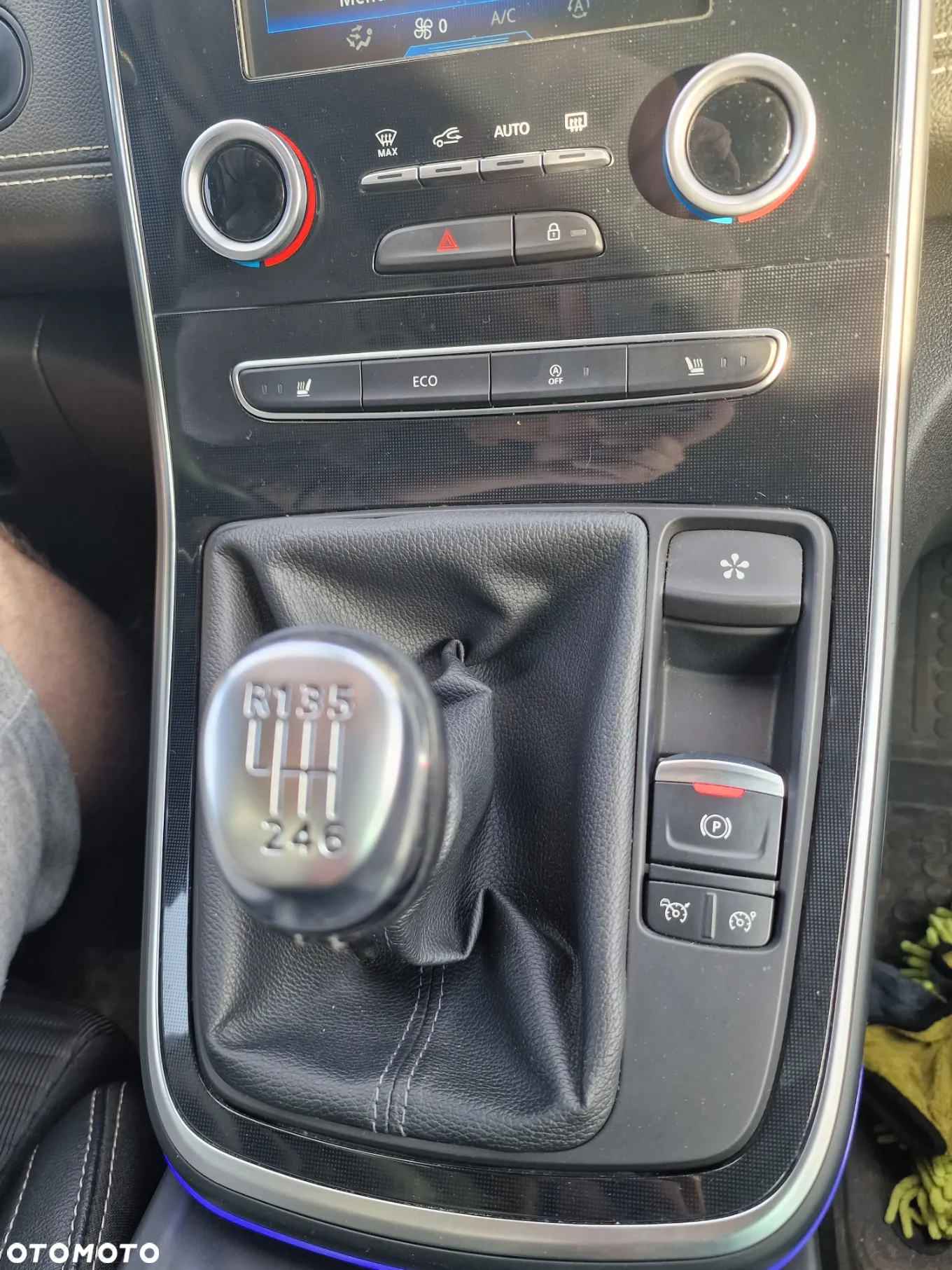 Renault Scenic 1.6 dCi Energy Bose Edition - 18