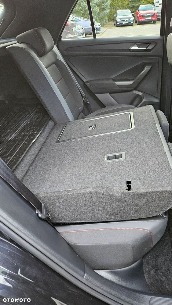 Volkswagen T-Roc 1.5 TSI ACT Premium - 18